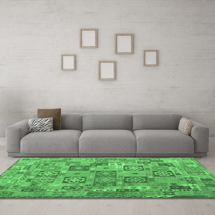 Machine Washable Southwestern Emerald Green Country Area Rugs in a Living Room,, wshcon2201emgrn