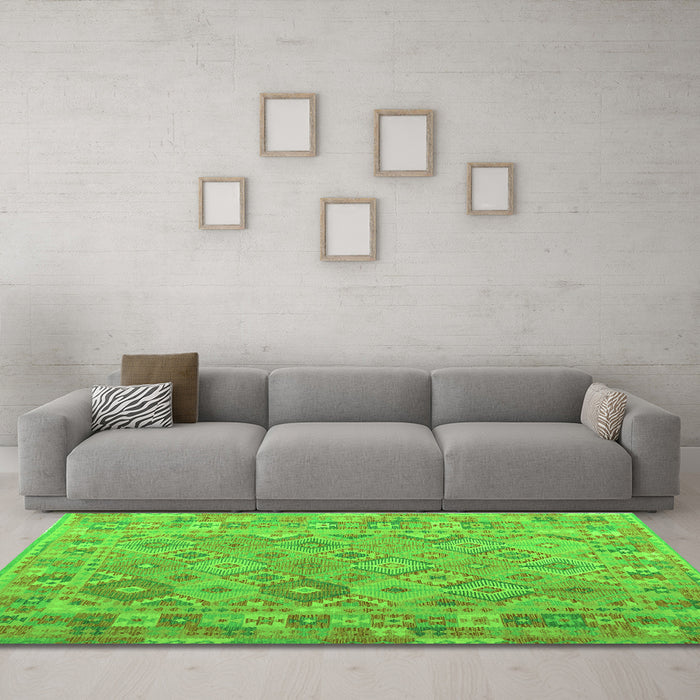 Machine Washable Abstract Green Contemporary Area Rugs in a Living Room,, wshcon2204grn