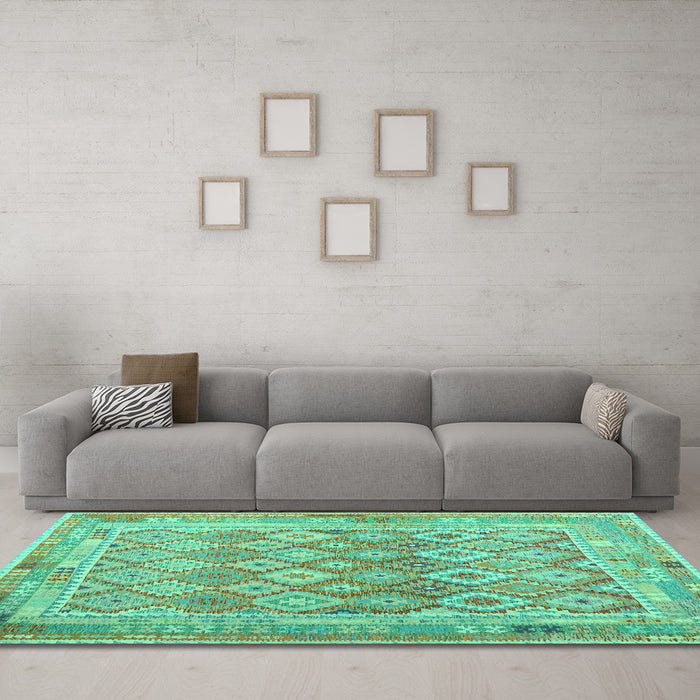 Machine Washable Oriental Turquoise Traditional Area Rugs in a Living Room,, wshcon2205turq
