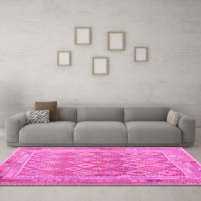 Machine Washable Oriental Pink Traditional Rug in a Living Room, wshcon2205pnk