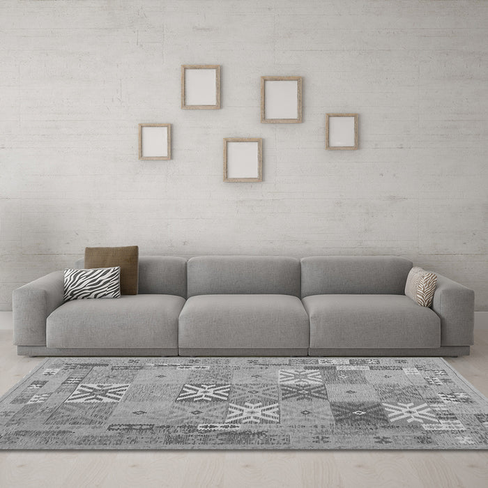 Machine Washable Abstract Gray Contemporary Rug in a Living Room,, wshcon2207gry