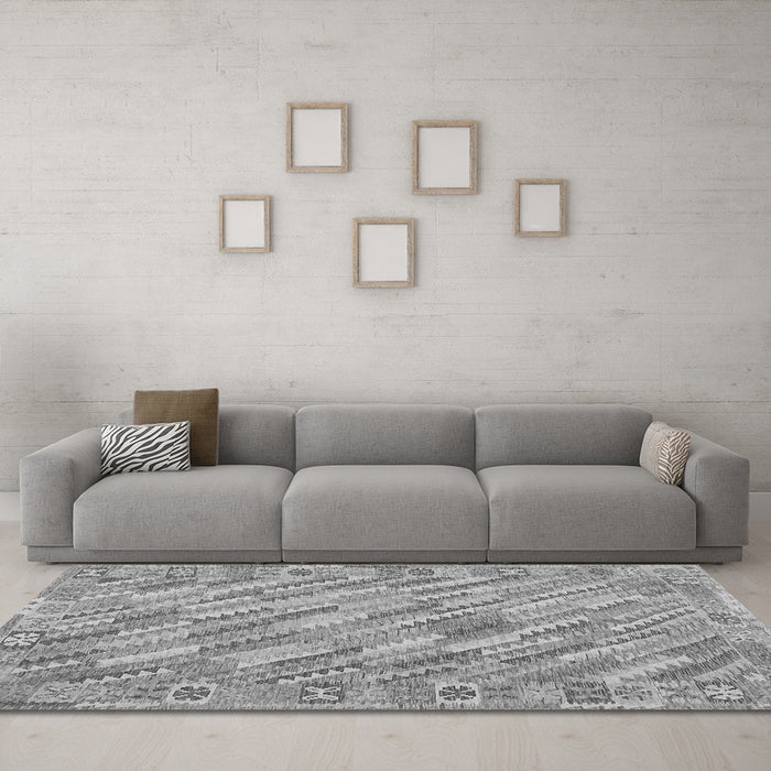 Machine Washable Southwestern Gray Country Rug in a Living Room,, wshcon2210gry