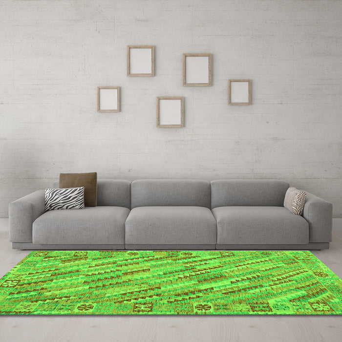 Machine Washable Southwestern Green Country Area Rugs in a Living Room,, wshcon2210grn