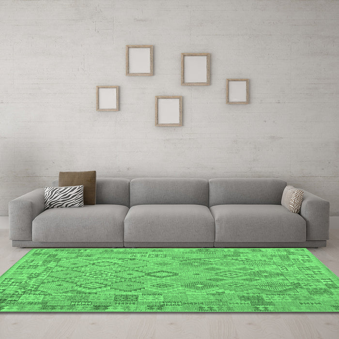 Machine Washable Southwestern Emerald Green Country Area Rugs in a Living Room,, wshcon2211emgrn