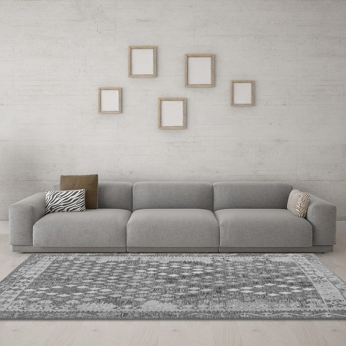 Machine Washable Oriental Gray Traditional Rug in a Living Room,, wshcon2212gry