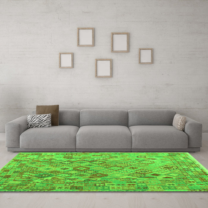 Machine Washable Southwestern Green Country Area Rugs in a Living Room,, wshcon2213grn