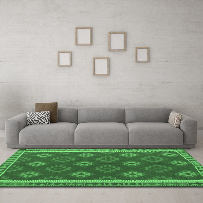 Machine Washable Oriental Emerald Green Traditional Area Rugs in a Living Room,, wshcon2214emgrn