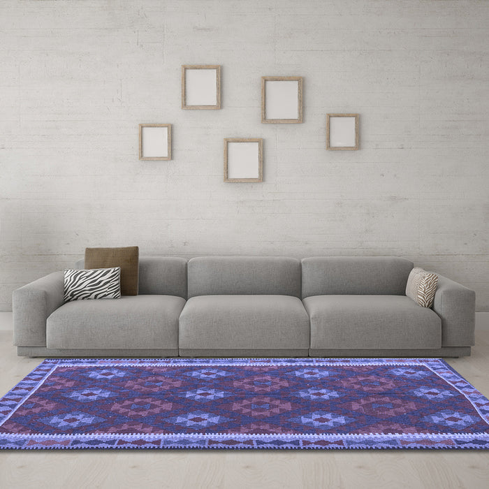 Machine Washable Oriental Blue Traditional Rug in a Living Room, wshcon2214blu