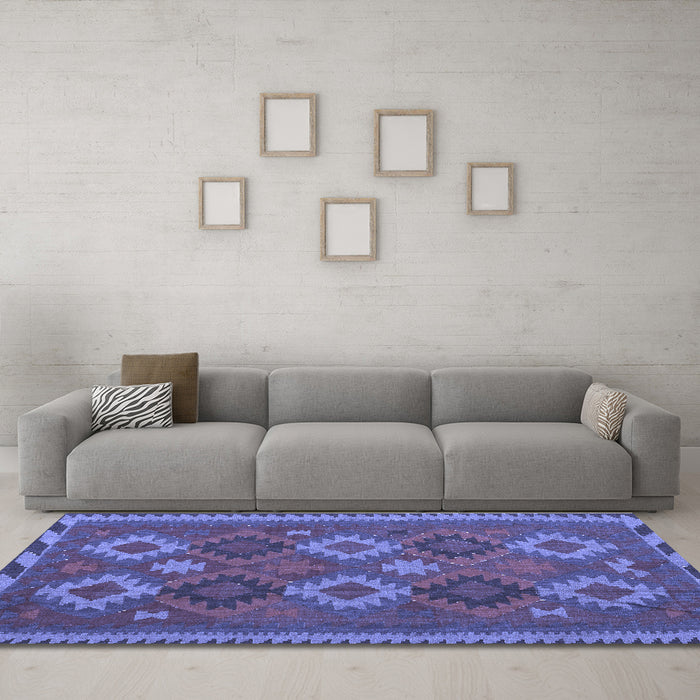 Machine Washable Oriental Blue Traditional Rug in a Living Room, wshcon2216blu