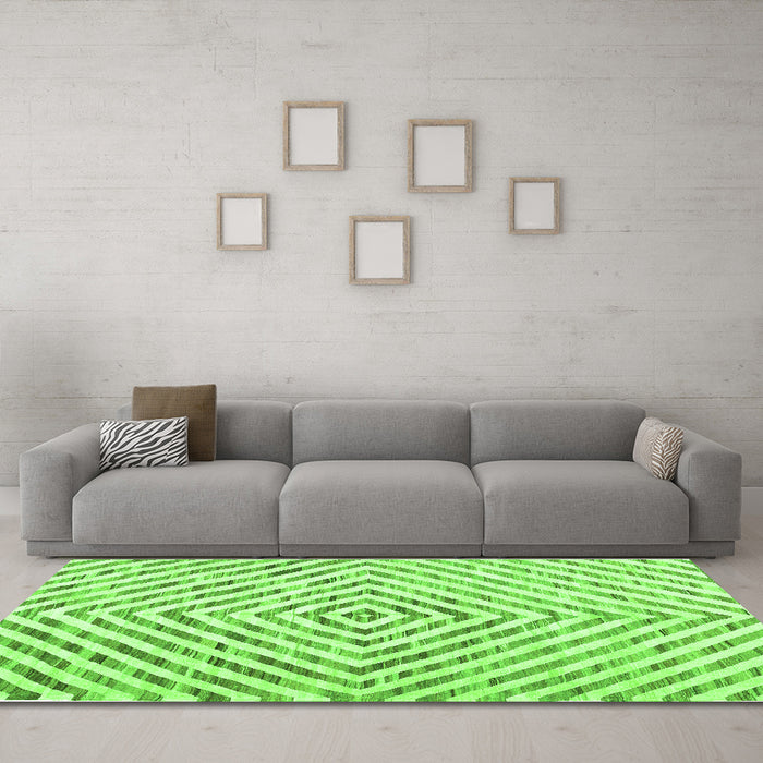 Machine Washable Abstract Green Contemporary Area Rugs in a Living Room,, wshcon2219grn