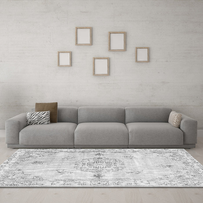Machine Washable Abstract Gray Contemporary Rug in a Living Room,, wshcon2220gry