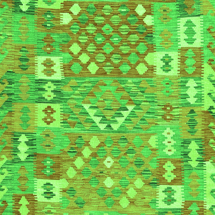 Serging Thickness of Machine Washable Southwestern Green Country Area Rugs, wshcon2226grn