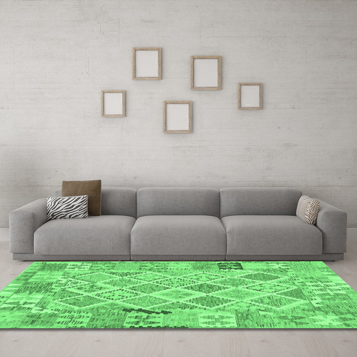 Machine Washable Abstract Emerald Green Contemporary Area Rugs in a Living Room,, wshcon2234emgrn