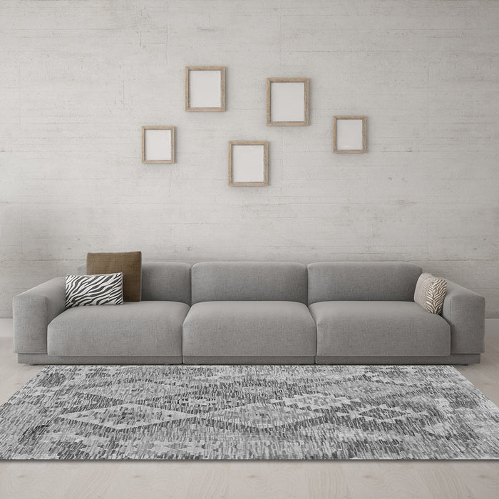 Machine Washable Abstract Gray Contemporary Rug in a Living Room,, wshcon2240gry