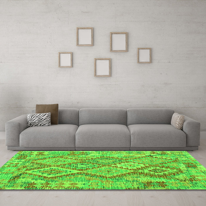 Machine Washable Abstract Green Contemporary Area Rugs in a Living Room,, wshcon2240grn
