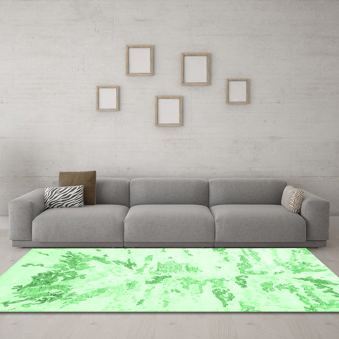 Machine Washable Solid Emerald Green Modern Area Rugs in a Living Room,, wshcon2241emgrn