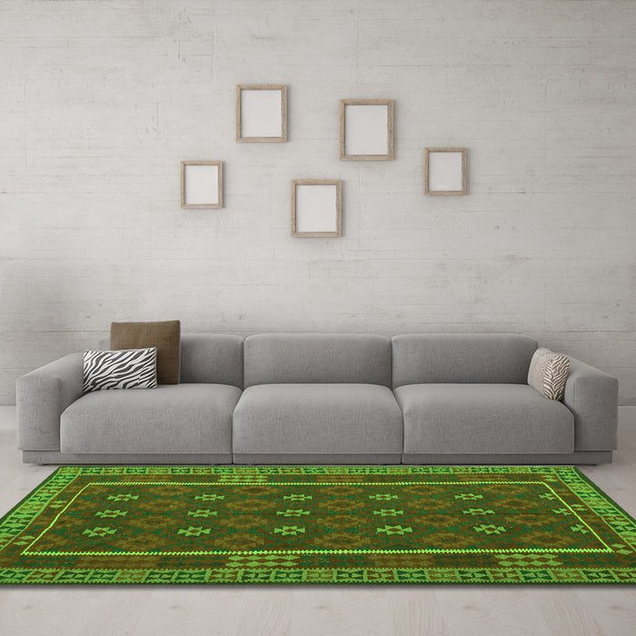 Machine Washable Oriental Green Traditional Area Rugs in a Living Room,, wshcon2245grn