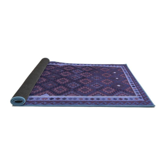 Sideview of Oriental Blue Traditional Rug, con2247blu
