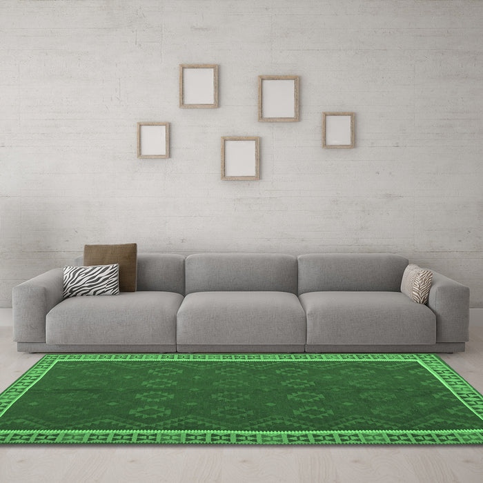 Machine Washable Oriental Emerald Green Traditional Area Rugs in a Living Room,, wshcon2248emgrn