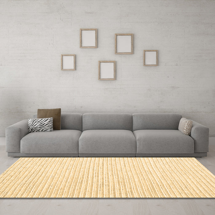 Machine Washable Solid Brown Modern Rug in a Living Room,, wshcon2249brn