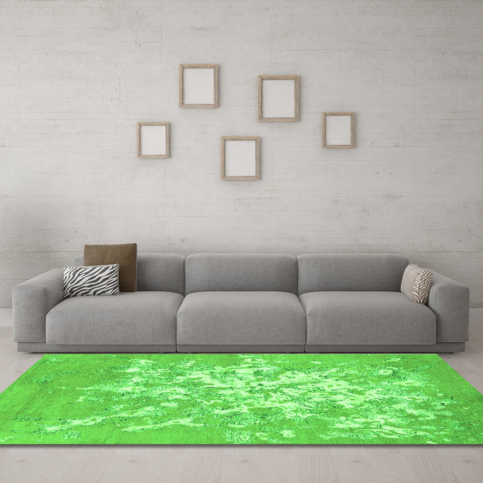Machine Washable Abstract Green Contemporary Area Rugs in a Living Room,, wshcon2264grn