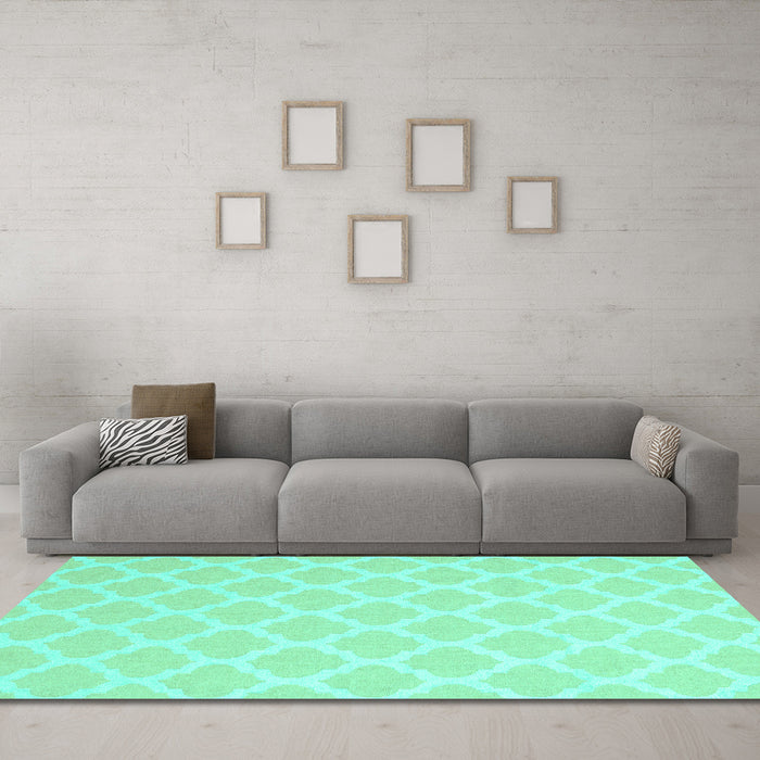 Machine Washable Trellis Turquoise Modern Area Rugs in a Living Room,, wshcon2271turq