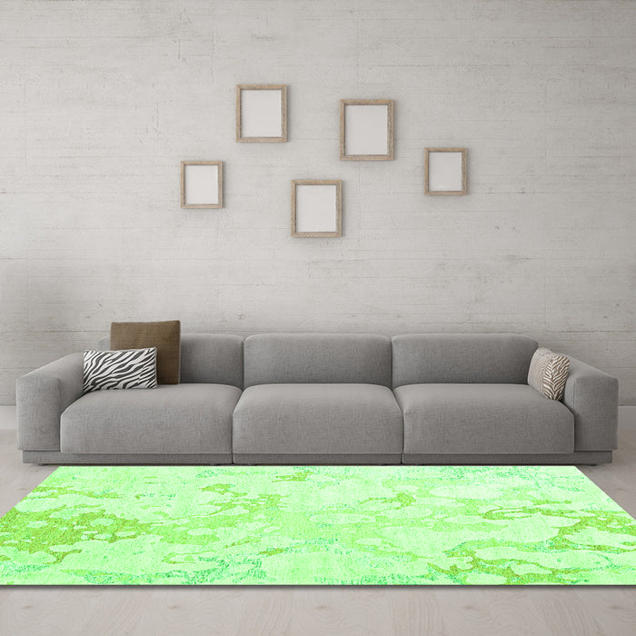 Machine Washable Abstract Green Contemporary Area Rugs in a Living Room,, wshcon2277grn