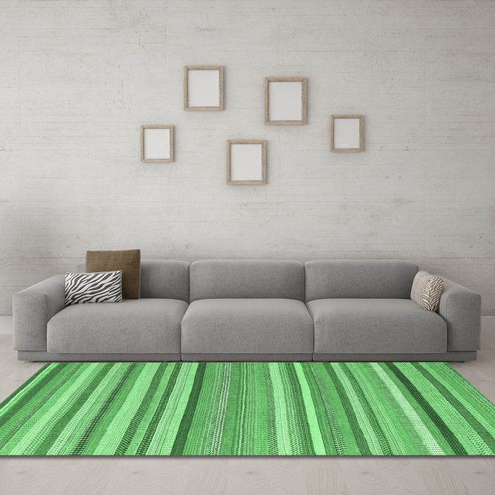 Machine Washable Abstract Emerald Green Contemporary Area Rugs in a Living Room,, wshcon2282emgrn