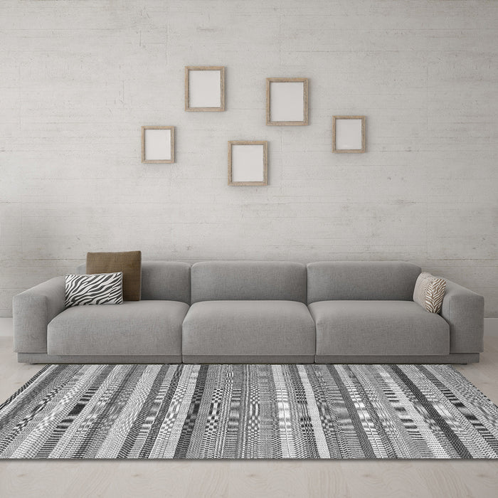 Machine Washable Abstract Gray Contemporary Rug in a Living Room,, wshcon2282gry