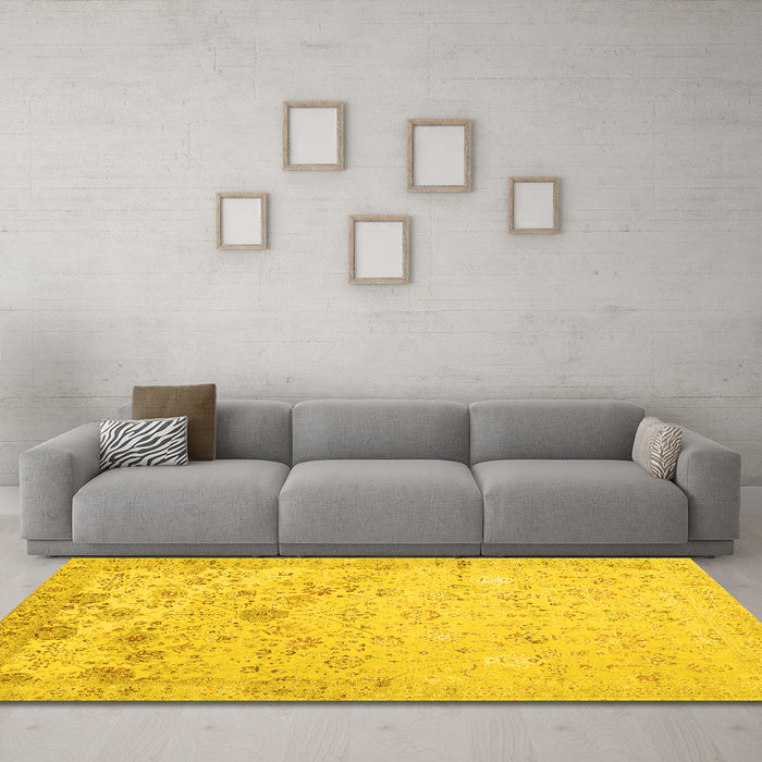 Machine Washable Abstract Yellow Contemporary Rug in a Living Room, wshcon2285yw