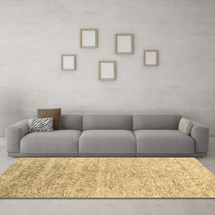 Machine Washable Abstract Brown Contemporary Rug in a Living Room,, wshcon2288brn