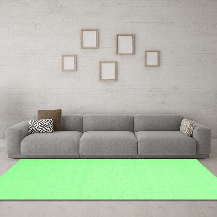 Machine Washable Abstract Emerald Green Contemporary Area Rugs in a Living Room,, wshcon228emgrn