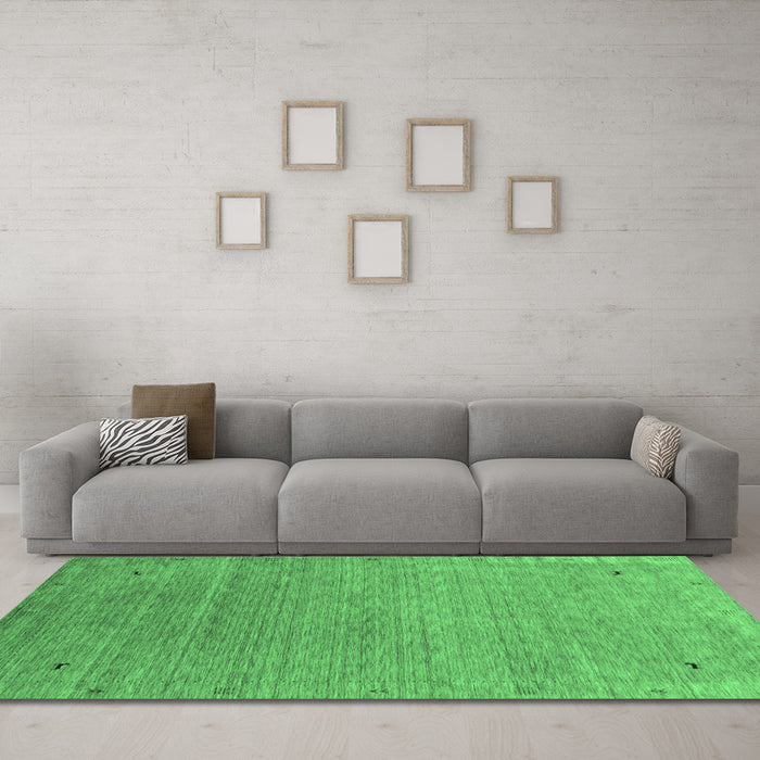 Machine Washable Abstract Emerald Green Contemporary Area Rugs in a Living Room,, wshcon2305emgrn