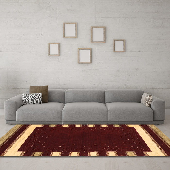 Machine Washable Abstract Brown Contemporary Rug in a Living Room,, wshcon2313brn