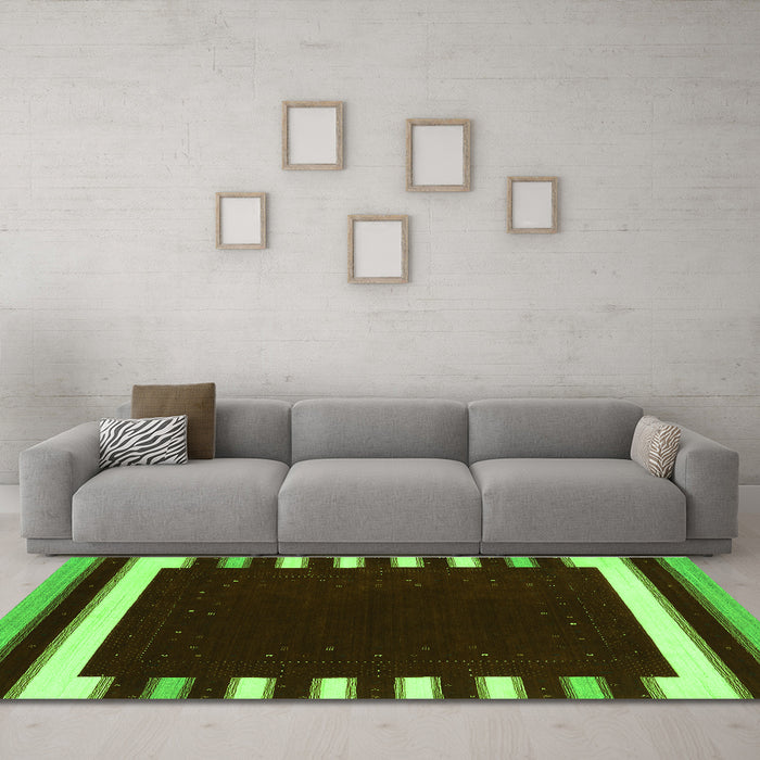 Machine Washable Abstract Green Contemporary Area Rugs in a Living Room,, wshcon2313grn