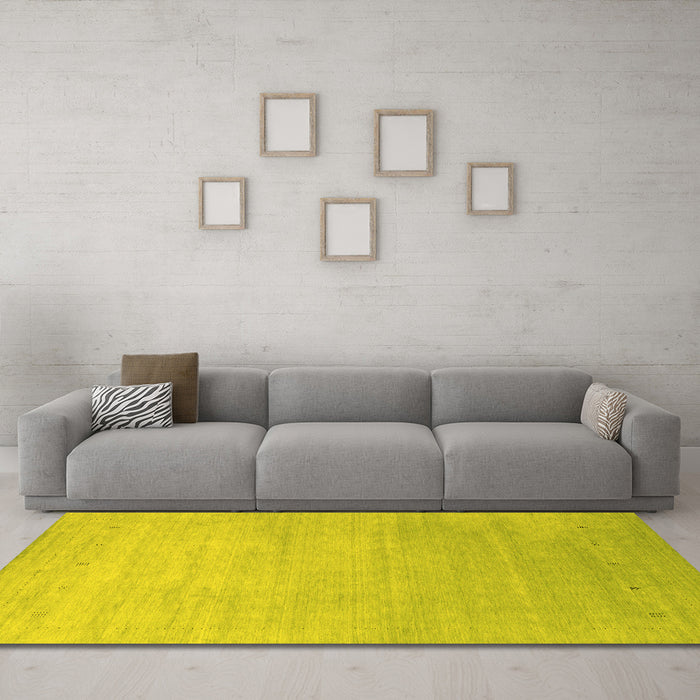 Machine Washable Abstract Yellow Contemporary Rug in a Living Room, wshcon2314yw