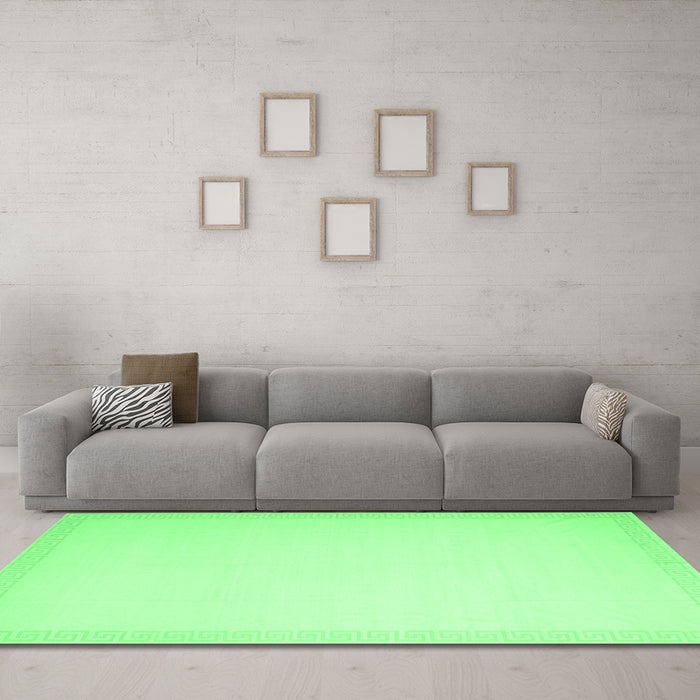 Machine Washable Solid Emerald Green Modern Area Rugs in a Living Room,, wshcon2324emgrn