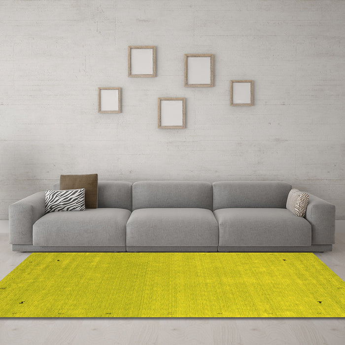 Machine Washable Abstract Yellow Contemporary Rug in a Living Room, wshcon2329yw