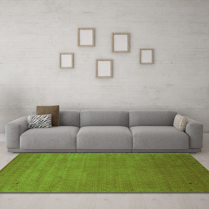Machine Washable Abstract Green Contemporary Area Rugs in a Living Room,, wshcon2330grn