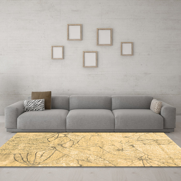 Machine Washable Abstract Brown Contemporary Rug in a Living Room,, wshcon2332brn