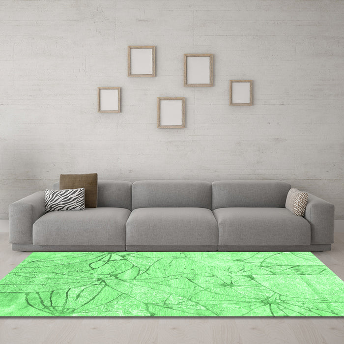 Machine Washable Abstract Emerald Green Contemporary Area Rugs in a Living Room,, wshcon2332emgrn