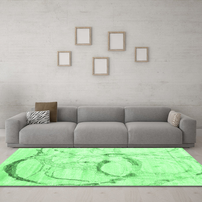 Machine Washable Abstract Emerald Green Contemporary Area Rugs in a Living Room,, wshcon2333emgrn