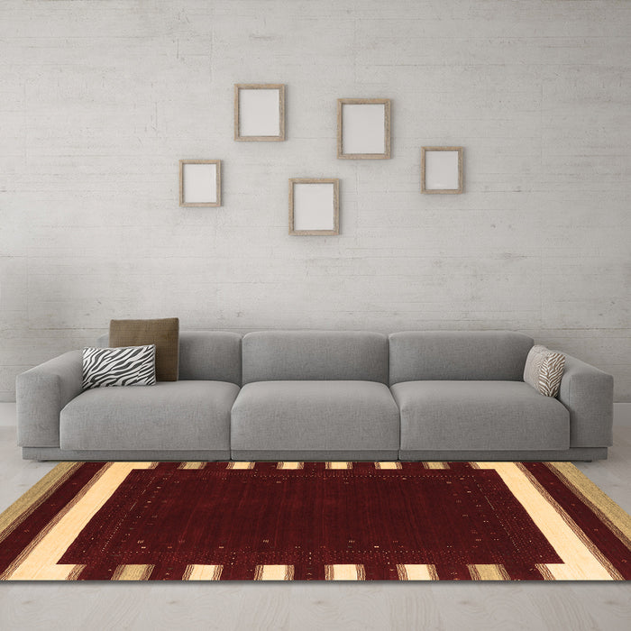 Machine Washable Abstract Brown Contemporary Rug in a Living Room,, wshcon2335brn