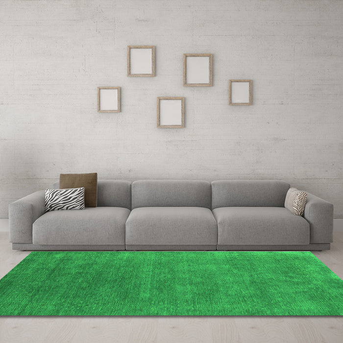 Machine Washable Abstract Green Contemporary Area Rugs in a Living Room,, wshcon2337grn