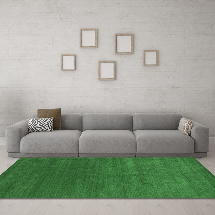 Machine Washable Abstract Emerald Green Contemporary Area Rugs in a Living Room,, wshcon2342emgrn