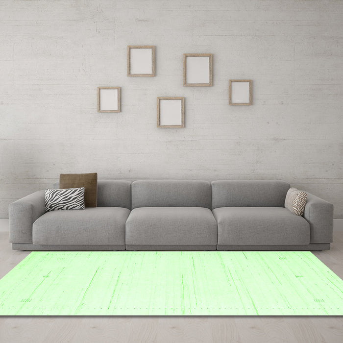 Machine Washable Solid Green Modern Area Rugs in a Living Room,, wshcon2343grn