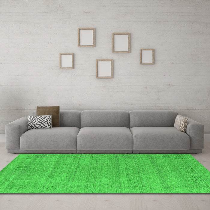 Machine Washable Abstract Green Contemporary Area Rugs in a Living Room,, wshcon2354grn