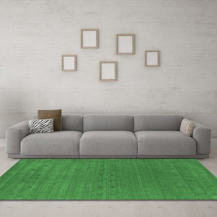 Machine Washable Abstract Emerald Green Contemporary Area Rugs in a Living Room,, wshcon2356emgrn