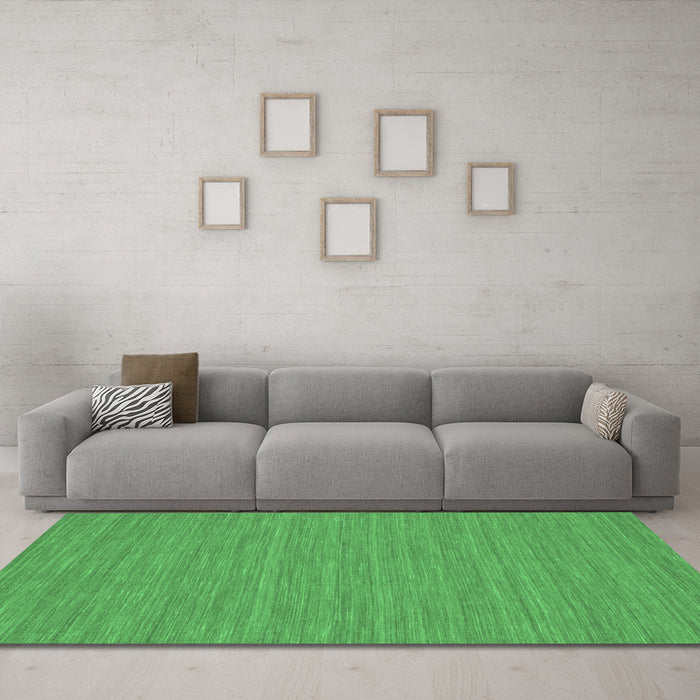 Machine Washable Abstract Emerald Green Contemporary Area Rugs in a Living Room,, wshcon235emgrn