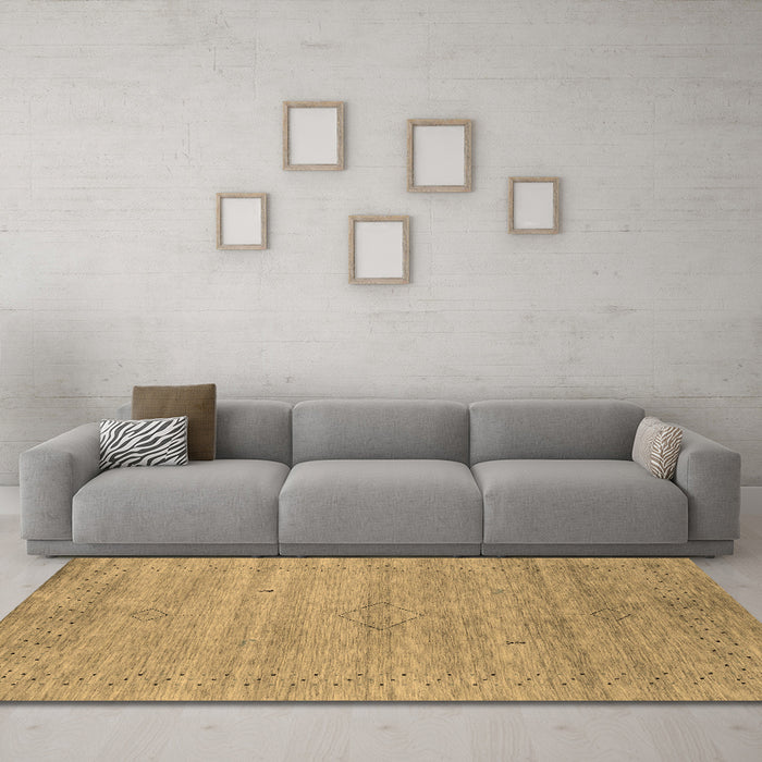 Machine Washable Abstract Brown Contemporary Rug in a Living Room,, wshcon2363brn